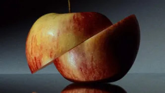 Apple(fruit) sliced in half